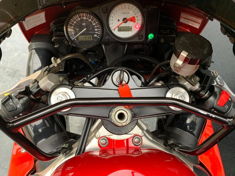 SUZUKI GXSR 600 S-RAD 1999 LOW MILEAGE LOVELY CONDITION