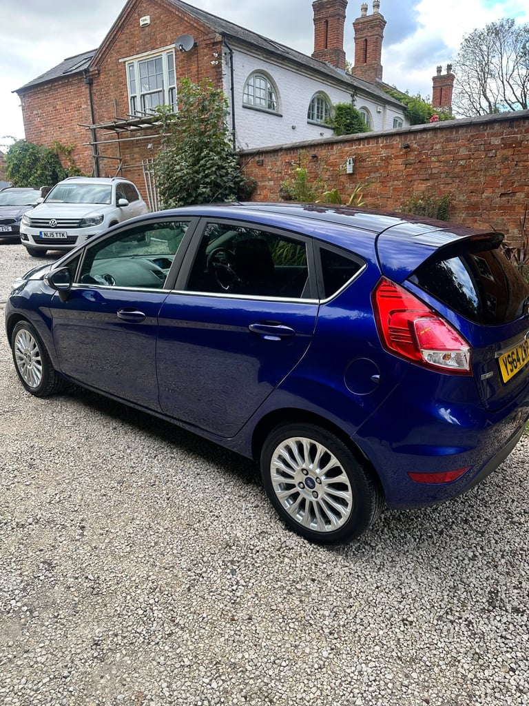 2015 Ford Fiesta 1.0 EcoBoost 125 Titanium 5dr HATCHBACK Petrol Manual