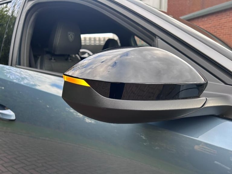 2025 Peugeot 5008 1.2 Hybrid Gt Suv 5dr Petrol Hybrid E Dsc6 Euro 6 (s/s) (136 Ps) HATCHBACK Petr...