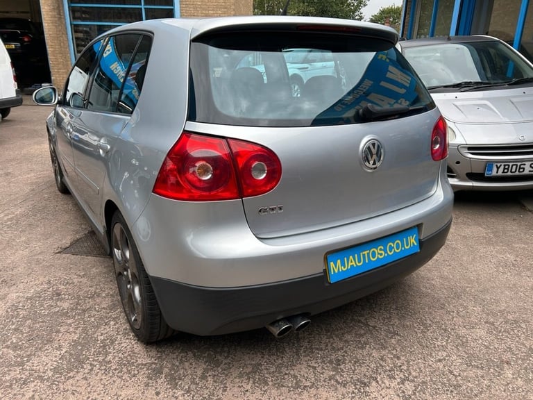 2005 05 VOLKSWAGEN GOLF 2.0 GTI 5DR 197 BHP