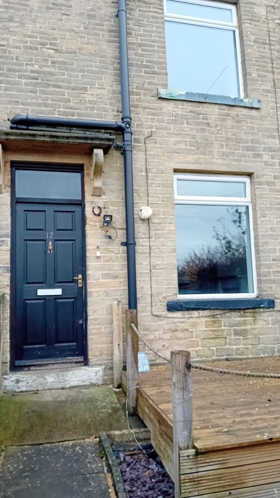 2 Bedroom House To Let Rent BD6 Buttershaw Bradford