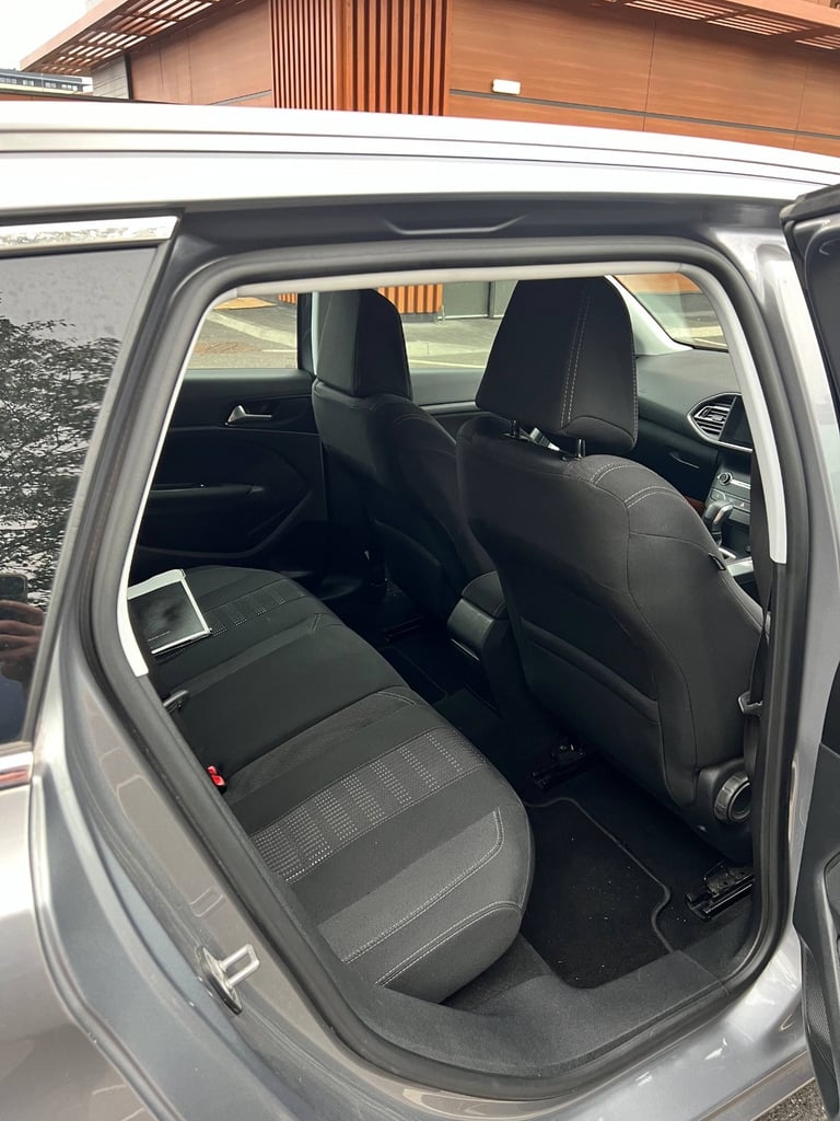 Peugeot, 308, Estate, 2017, Semi-Auto, 1560 (cc), 5 doors