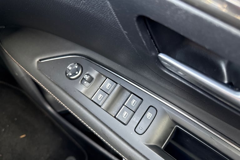 2021 Peugeot 3008 1.6 Hybrid4 300 GT 5dr e-EAT8 HATCHBACK PETROL/ELECTRIC Automatic