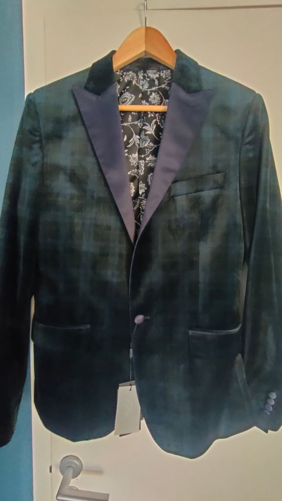 Gianni Feraud men's blazer Navy Velour size 38 - new with tags