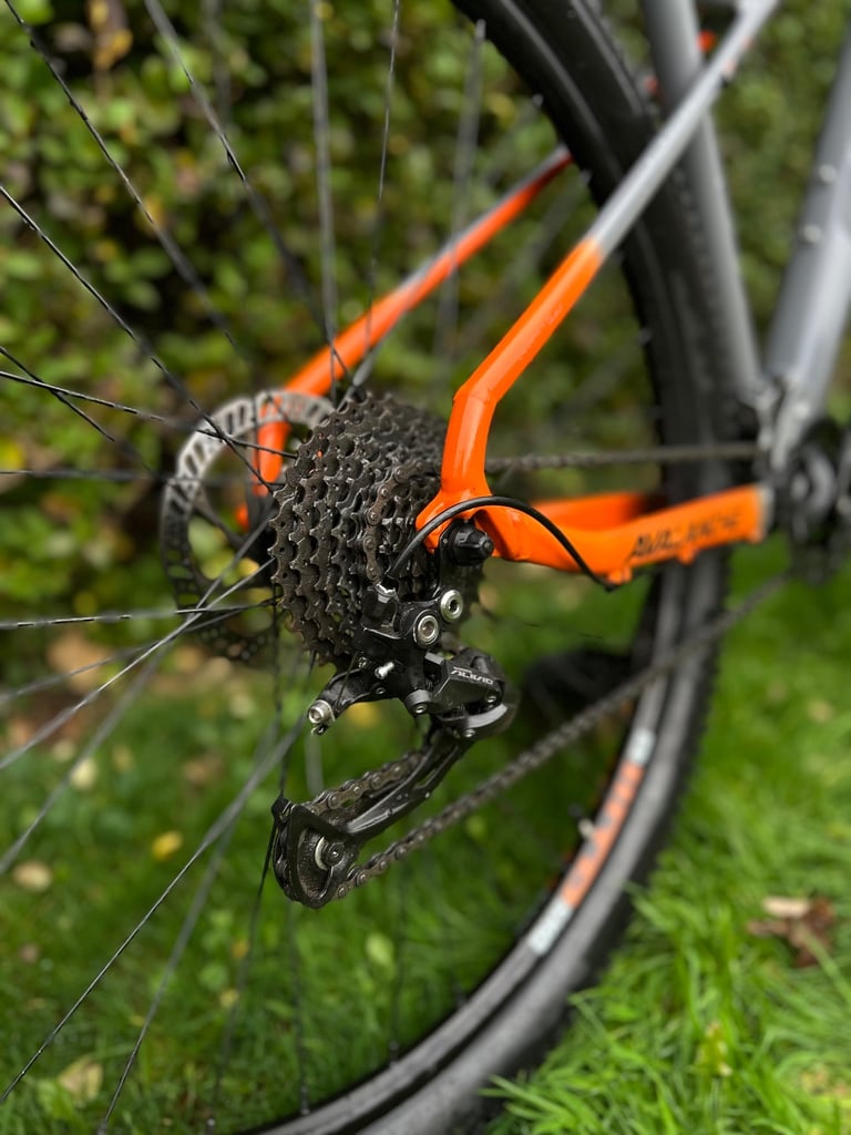 GT Avalanche Sport 29” Men’s Mountain Bike