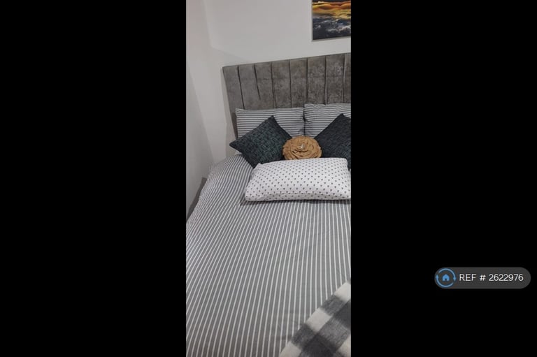 2 bedroom flat in Warwickhill Road, Kilmarnock, KA1 (2 bed) (#2622976)