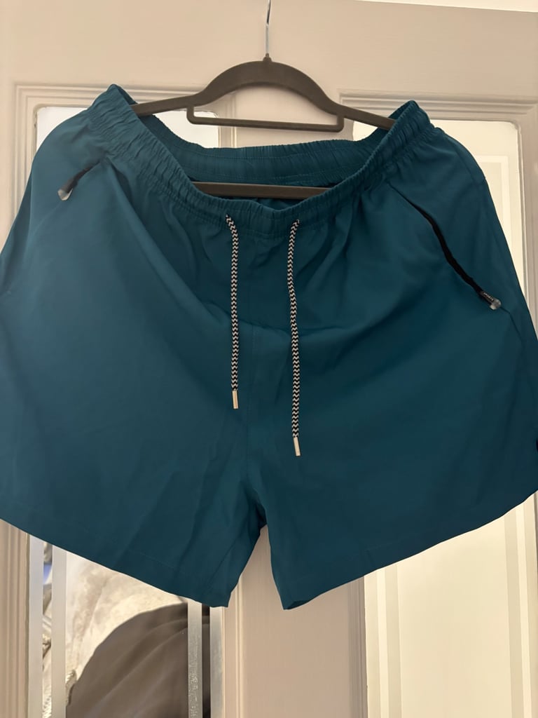 image for 74. Men’s shorts
