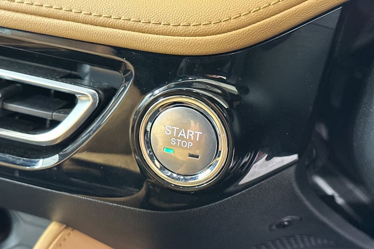 2024 MG MG HS 106290 Hatchback Petrol Manual