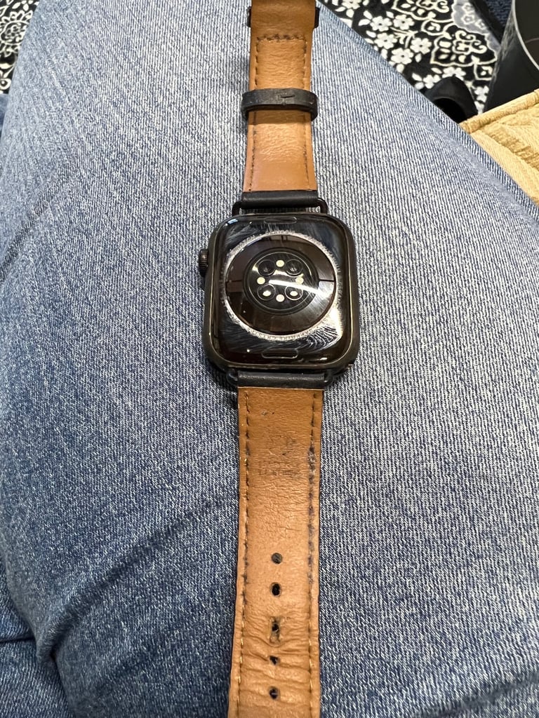 Apple Watch Series 7 gps titanium 44mm 