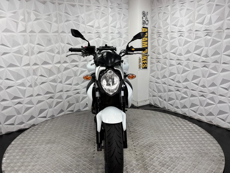 2011 Suzuki Gladius 650 | *WARRANTY PROVIDED*