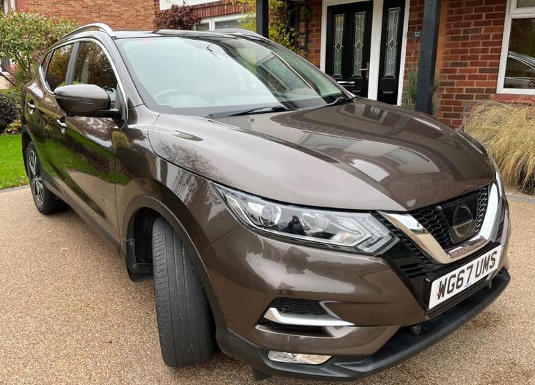 2017 Nissan Qashqai 1.2 DiG-T N-Connecta 5dr SUV PETROL Manual