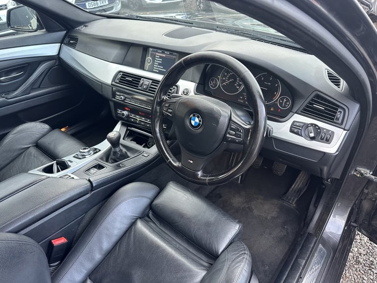 BMW 5 SERIES 2.0 520d M Sport Saloon 2011