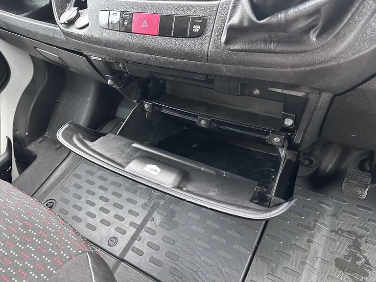 2018 Peugeot Boxer BlueHDi 335 Panel Van Diesel Manual