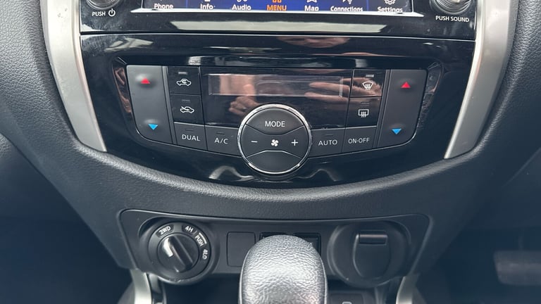 2021 Nissan Navara Double Cab Pick Up N-Guard 2.3dCi 190 TT 4WD Auto PICK UP DIESEL Automatic