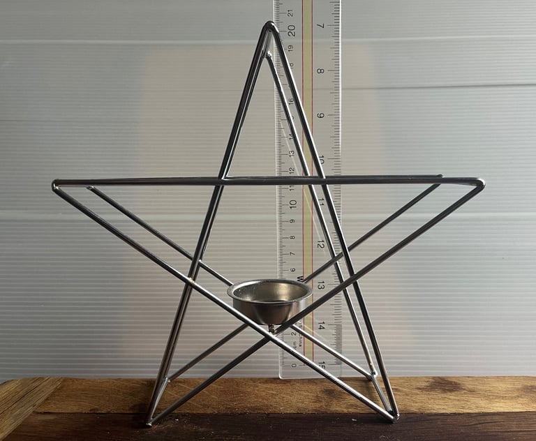 Star tealight holder