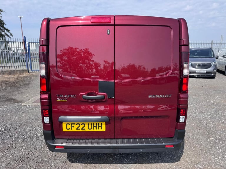 2022 Renault Trafic 2.0 DCI Sport 150BHP LL30 LWB. Same as Nissan Primastar. 