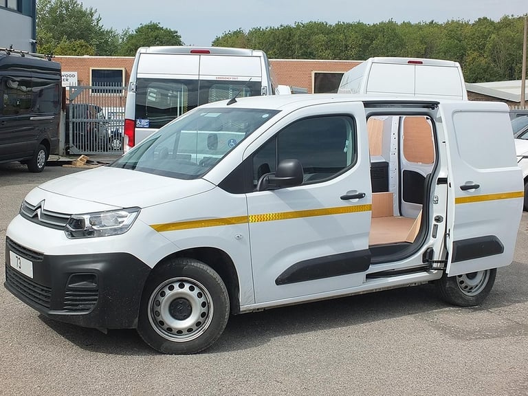 2023 "73" Citroën Berlingo 1000 M Enterprise Edition BlueHDi 100PS S&S Euro 6 