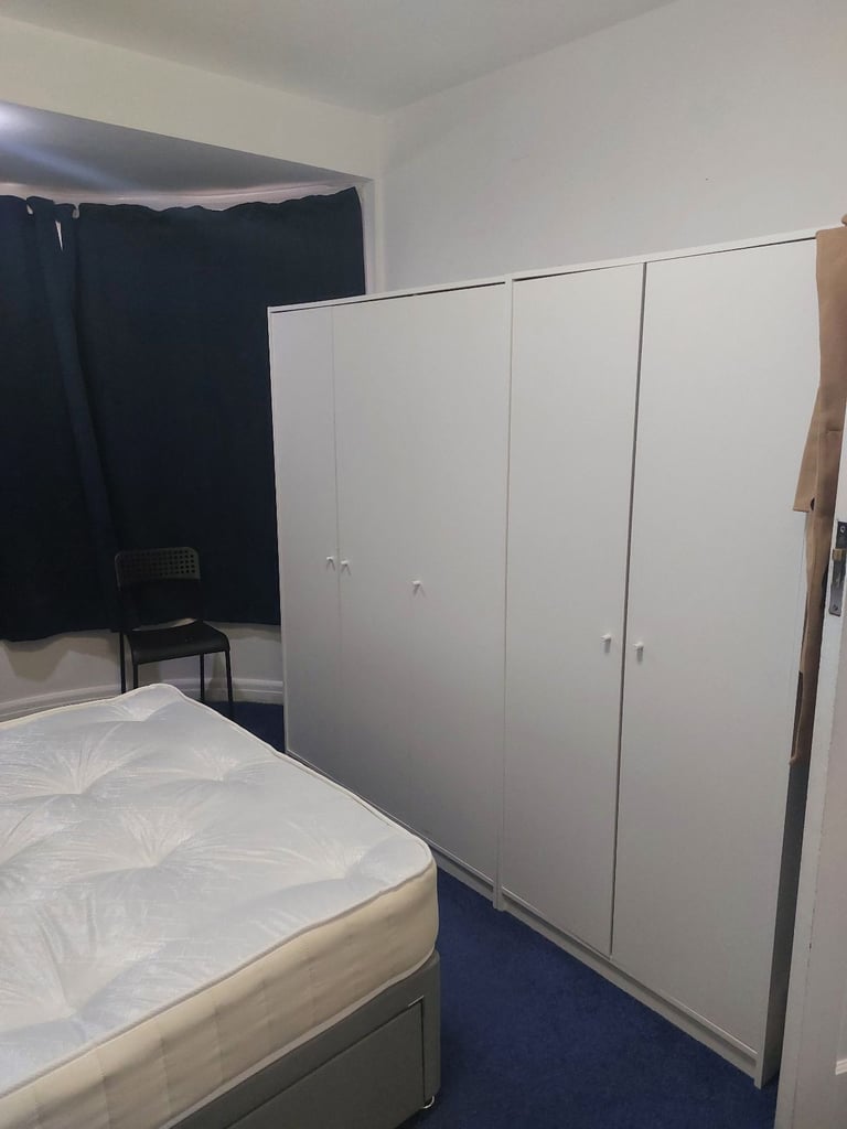 Double room to let or rent in northolt 
