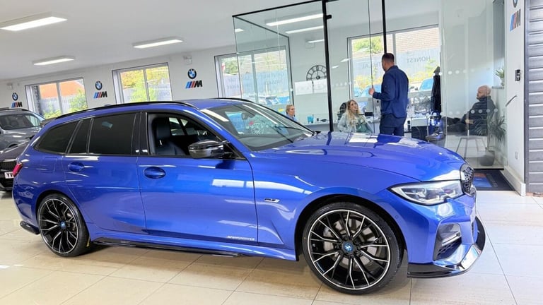 2021 BMW 3 Series 2.0 330e 12kWh M Sport Touring Auto Euro 6 (s/s) 5dr Estate PETROL/ELECTRIC Aut...