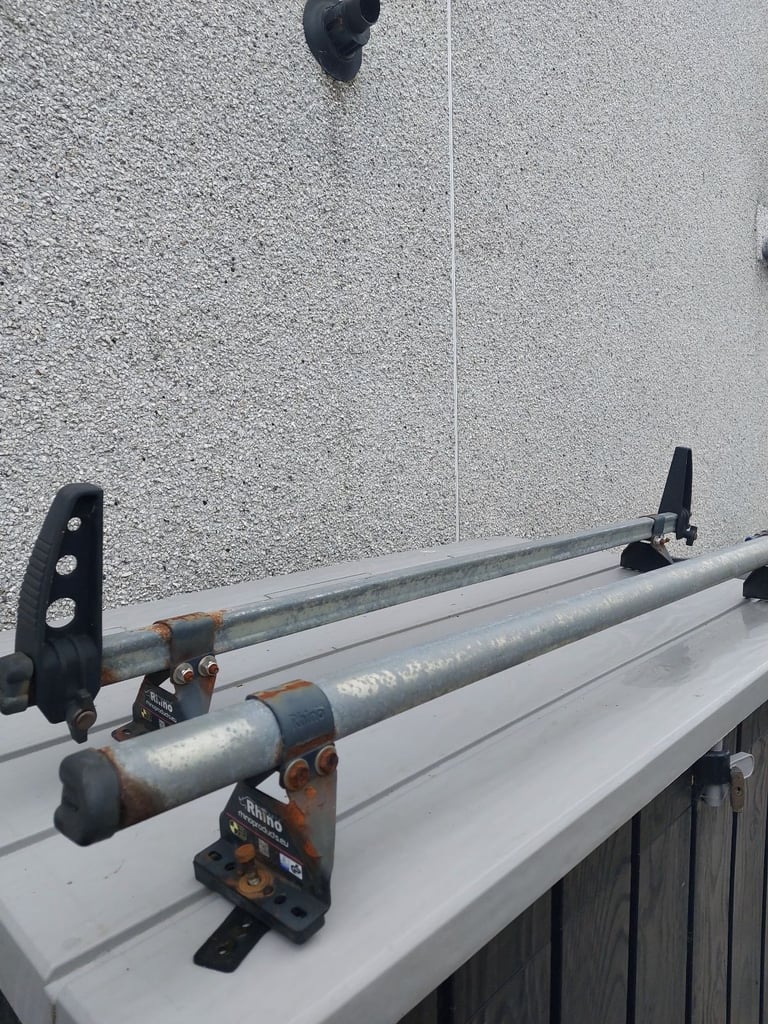 Roof bars 
