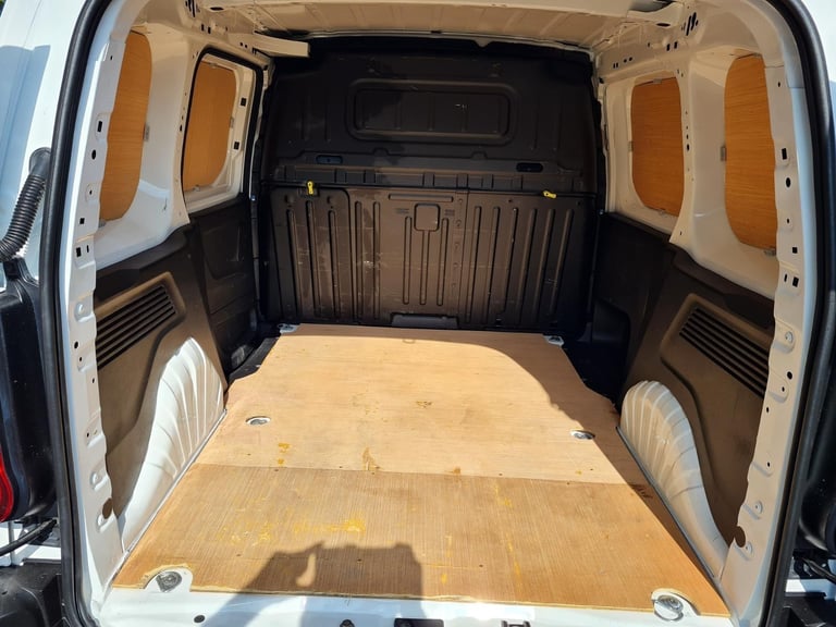 2021 Peugeot Partner Professional Hdi 100 Bhp Diesel Three Front Seats Side Door