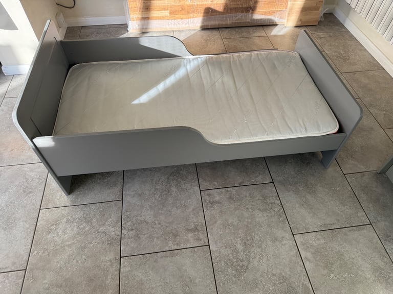 Habitat Toddlers bed 
