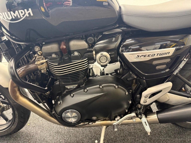 2021 Triumph Speed Twin ** Lovely Condition - Full Service History - Warranty **