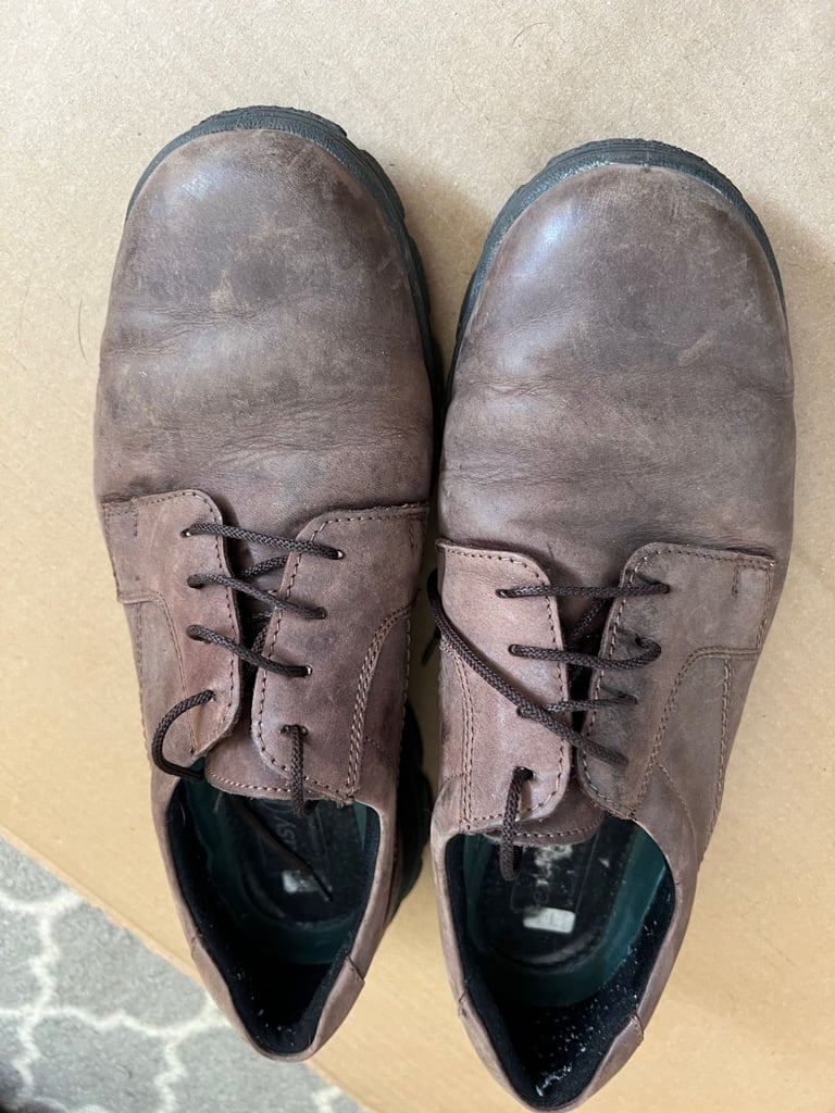 Mens Easy B extra wide fit brown leather shoes size 11