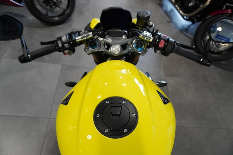 Triumph Speed Triple 1200 RX, 2025, Yellow with just 61miles