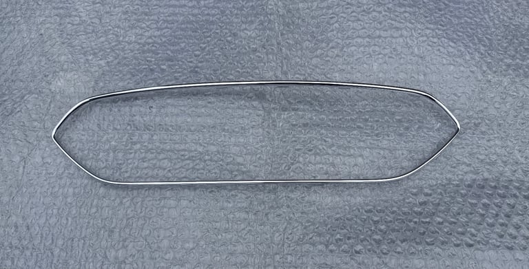 image for GENUINE FORD B-MAX 2012-2017 FRONT LOWER GRILL SURROUND MOLDING TRIM