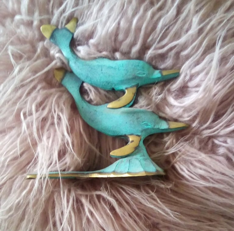 image for New Wrought Iron Green and Gold Toned 2 Dolphins Metallic Statue Ornament.POST OR COLLECT!
