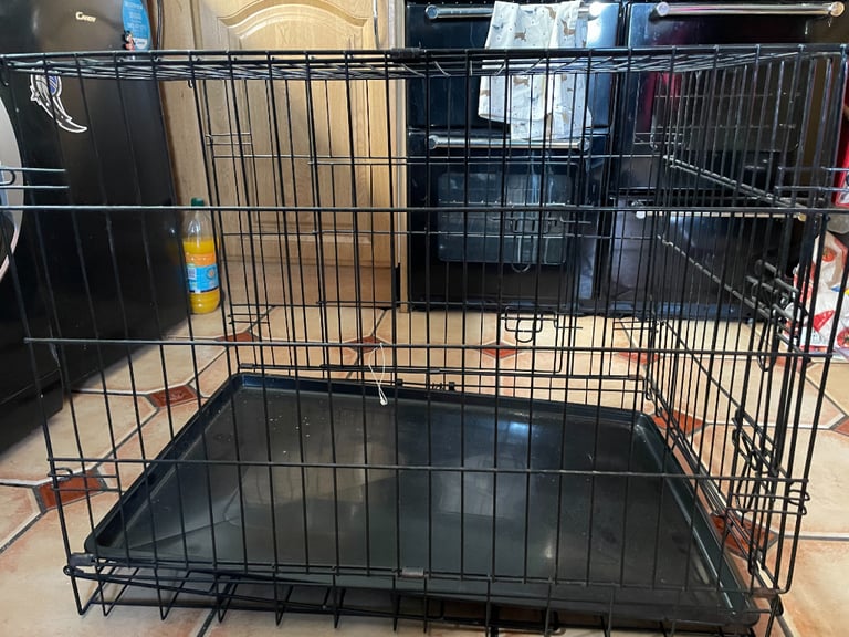 Dog crate in Hertfordshire | Pet Equipment & Accessories for Sale - Gumtree