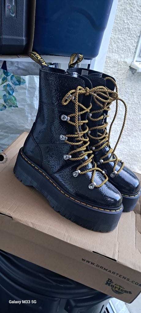 Dr. Martens Ghilana Max UK 6