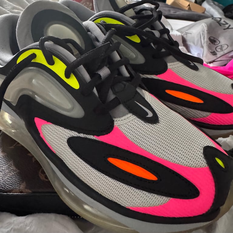 image for Size 6 trainers 