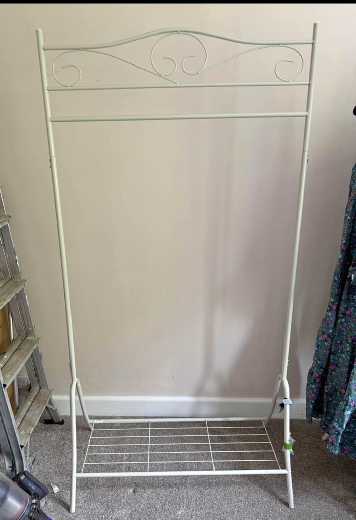 sturdy clores rail