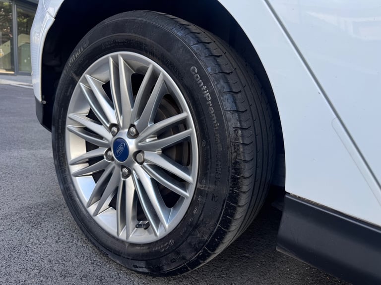 2018 Ford Focus 1.0 EcoBoost 125 Zetec Edition 5dr HATCHBACK Petrol Manual