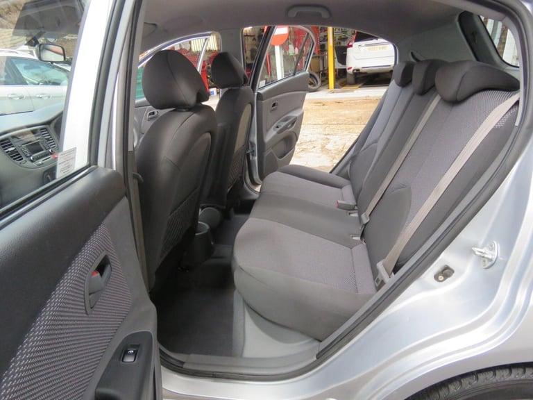 2011 Kia Rio 1.4 2 IPD 5dr HATCHBACK Petrol Manual
