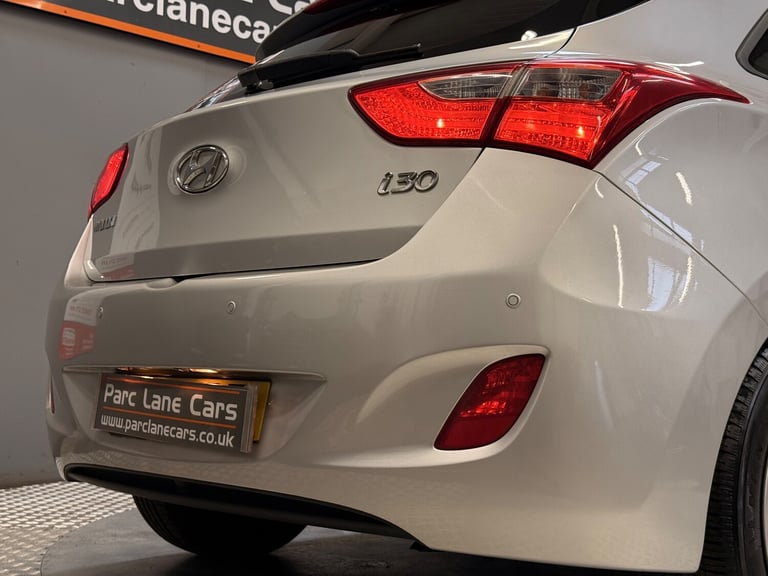 2015 Hyundai i30 1.4 S Hatchback 5dr Petrol Manual Euro 6 (100 ps) - SERVICE