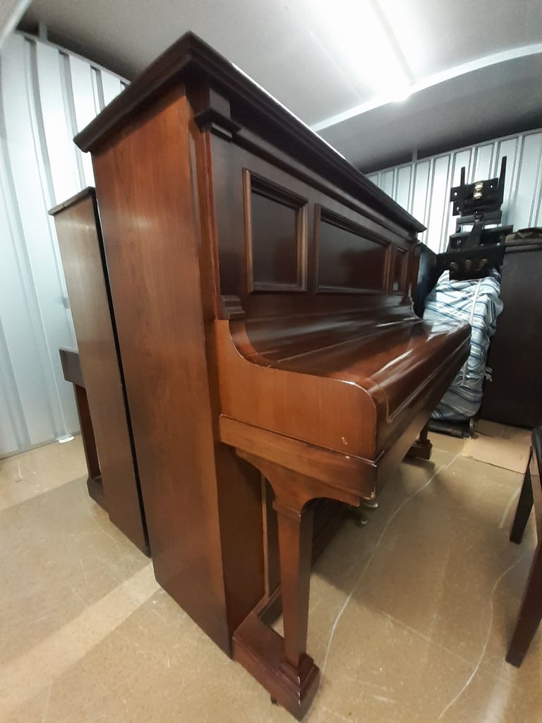 Bluthner Upright Piano in Rosewood *free tuning + matching stool* elegant piece
