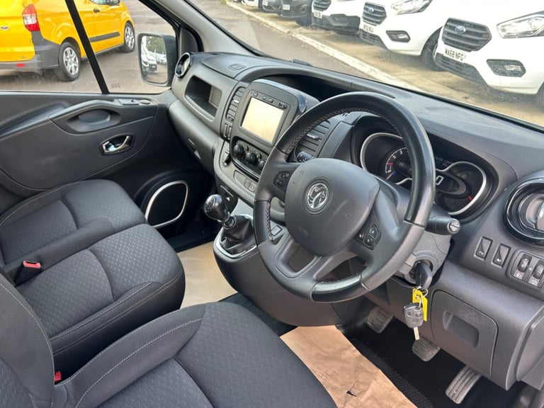 VAUXHALL VIVARO 1.6 CDTi 2900 Crew Cab +Â