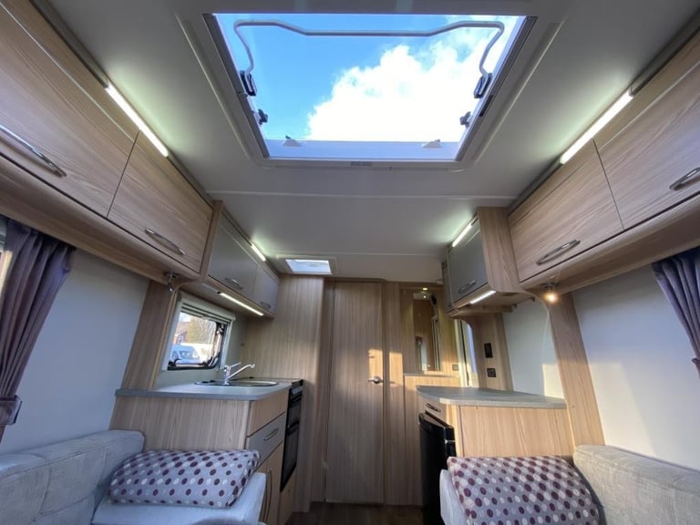 2015 COACHMAN VISION 450/2 DESIGN EDITION LUXURY CARAVAN