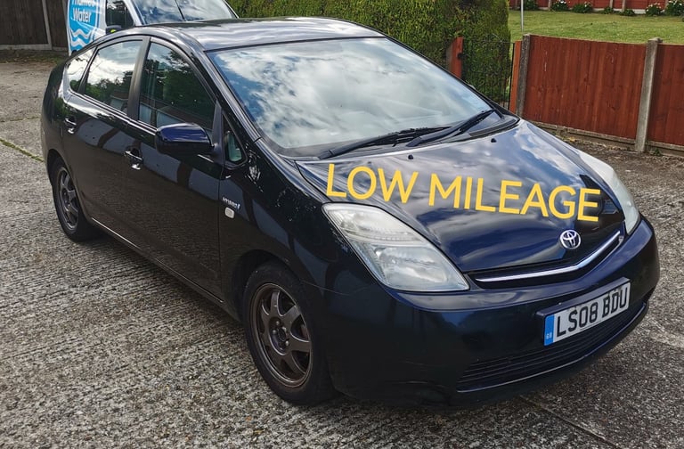 Toyota Prius LOW MILEAGE Gen 2