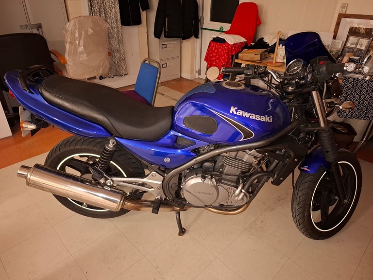 Kawasaki, ER, 2005, 498 (cc)
