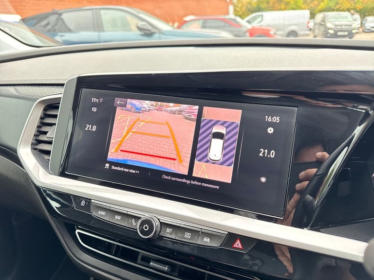 2023 Vauxhall Grandland Grandland 1.2 Turbo 130ps Ultimate Hatchback Petrol Manual