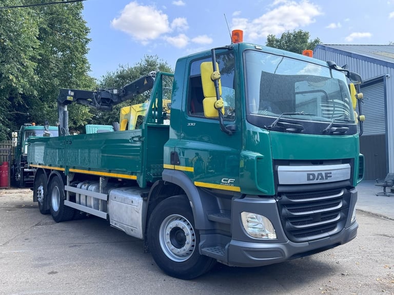 2014 DAF CF 75.330 D/S WITH HMF 1430 CRANE 