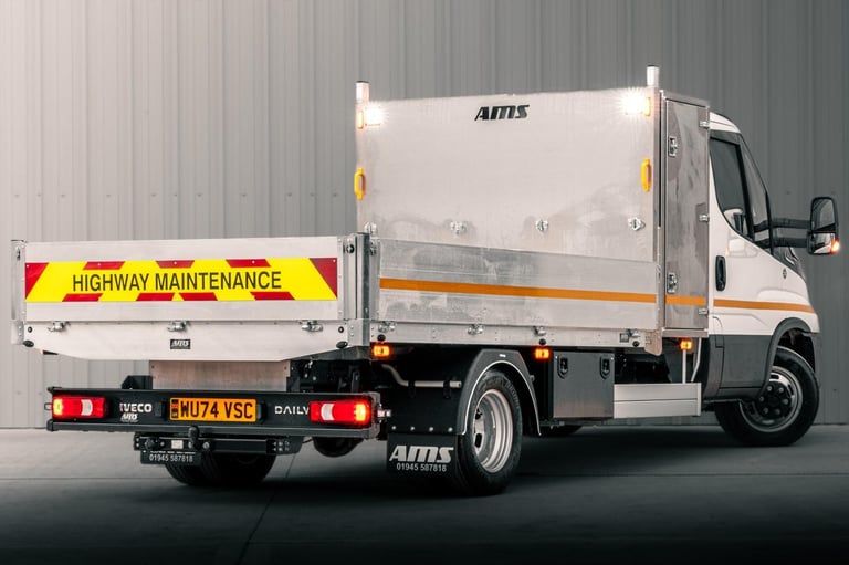 2025 IVECO DAILY TIPPER 2.3 DIESEL 160BHP AUTO ALLOY TIPPER TRAFFIC MANAGEMENT 