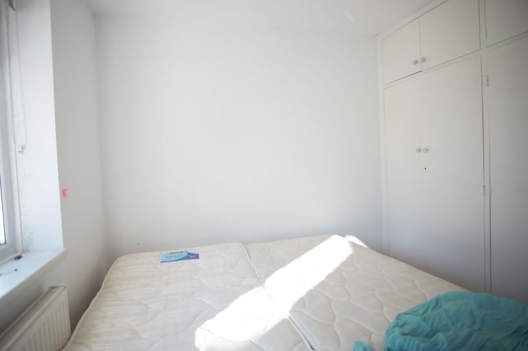 Impressive 2-bedroom first-floor flat available to rent in Stanmore, HA7