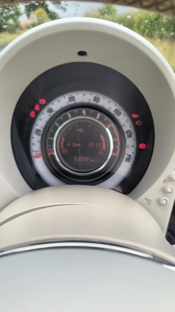 FIAT 500 1.2 500 Euro 6 1.2 69hp Lounge Black Manual Petrol 2018