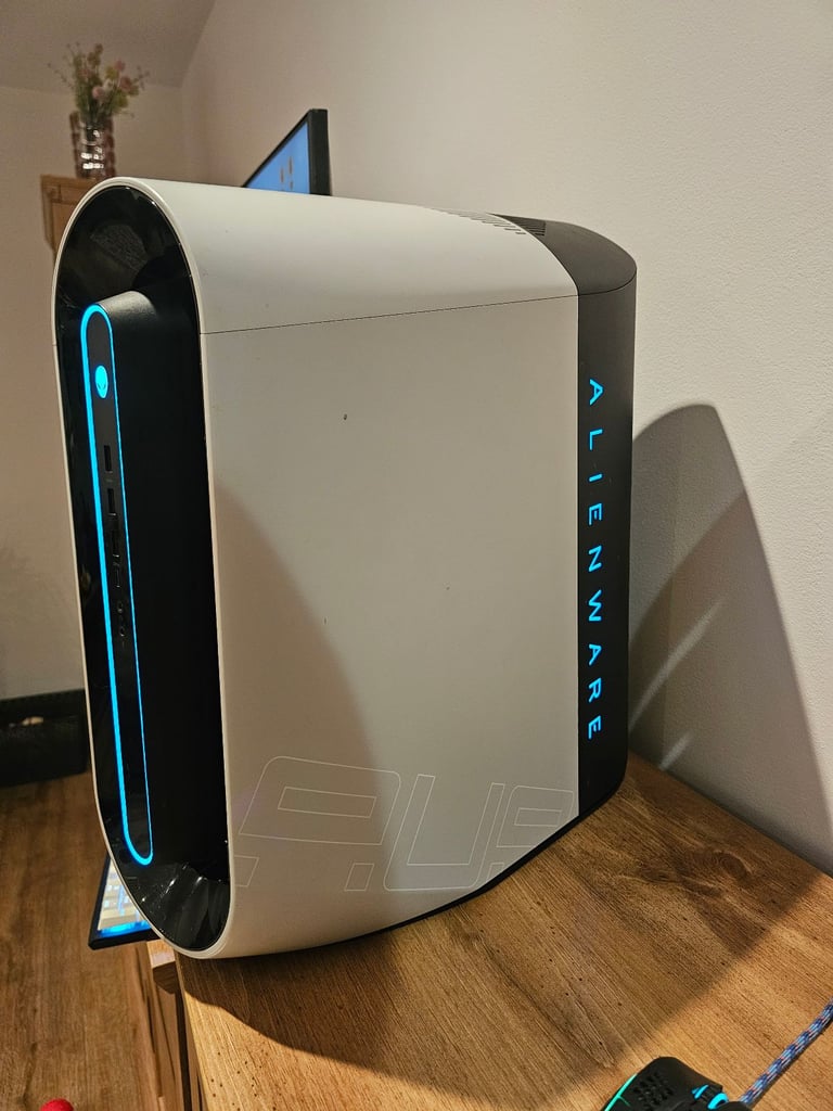 ALIENWARE GAMING PC RTX 3070 8GB / AMD Ryzen 7 3700X / 16GB DDR4 / 512GB NVME / 1TB HDD