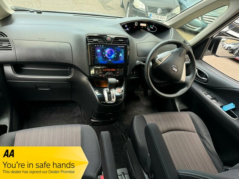 Nissan Serena 2.0 HYBRID AUTO 8 SEAT